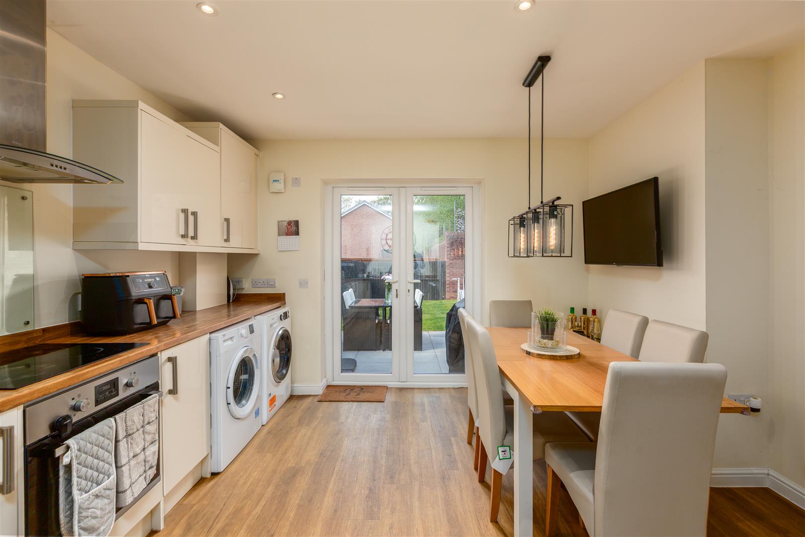 Tal Y Fro, Pontardawe, Swansea, SA8 4NZ